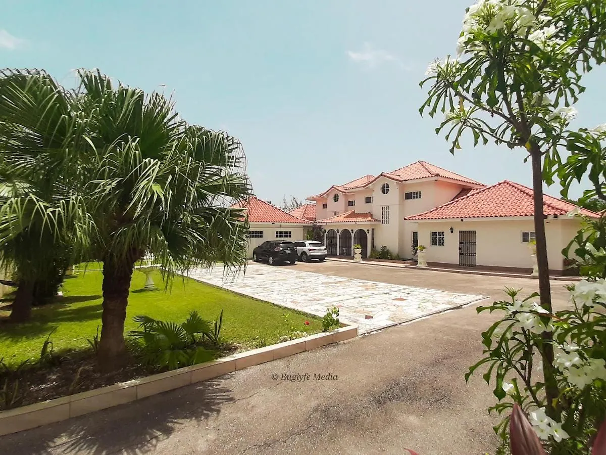 Jamaica Extended Stay / Golf Veiw Villa Montego Bay